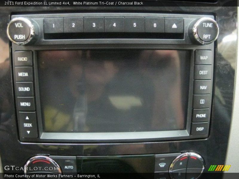 White Platinum Tri-Coat / Charcoal Black 2011 Ford Expedition EL Limited 4x4