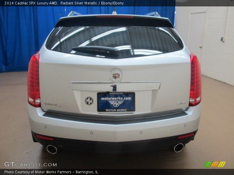 Radiant Silver Metallic / Ebony/Ebony 2014 Cadillac SRX Luxury AWD