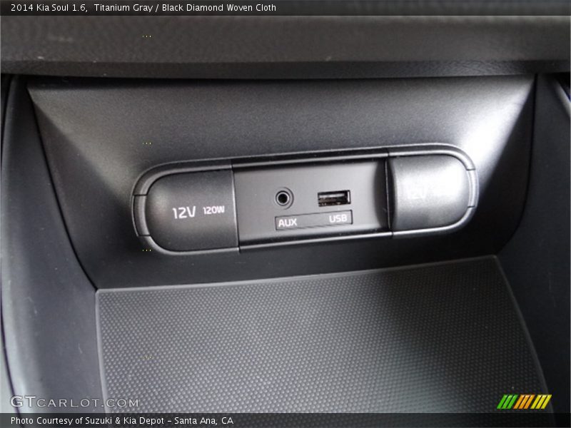 Titanium Gray / Black Diamond Woven Cloth 2014 Kia Soul 1.6