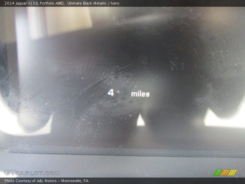 Ultimate Black Metallic / Ivory 2014 Jaguar XJ XJL Portfolio AWD