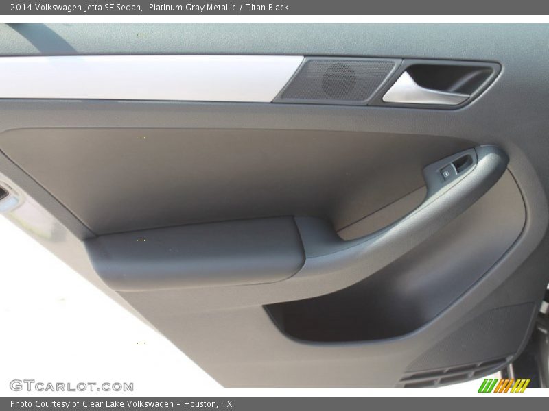 Platinum Gray Metallic / Titan Black 2014 Volkswagen Jetta SE Sedan