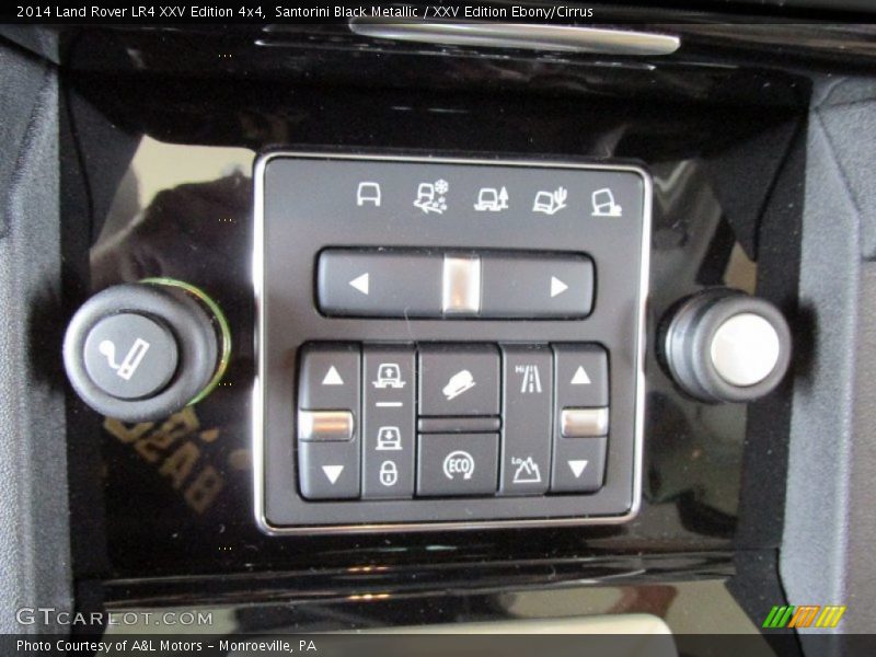 Santorini Black Metallic / XXV Edition Ebony/Cirrus 2014 Land Rover LR4 XXV Edition 4x4