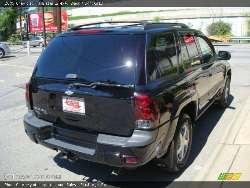 Black / Light Gray 2005 Chevrolet TrailBlazer LS 4x4