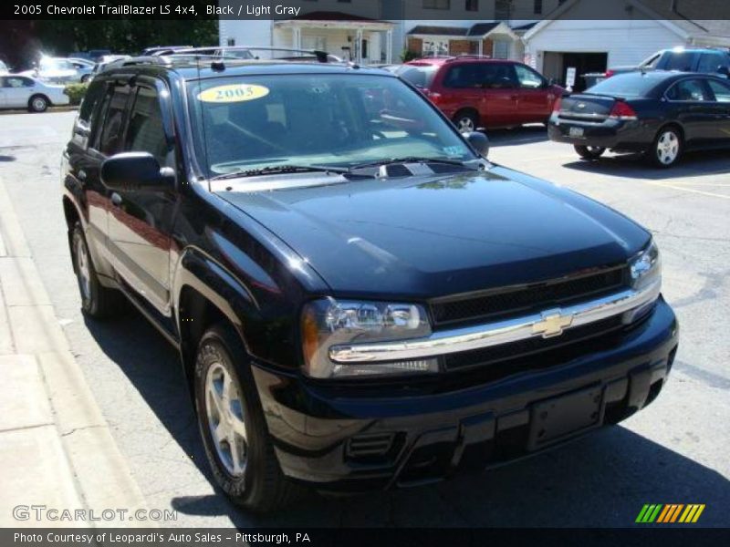 Black / Light Gray 2005 Chevrolet TrailBlazer LS 4x4