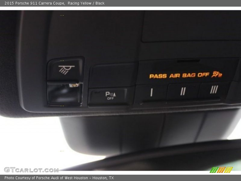 Controls of 2015 911 Carrera Coupe