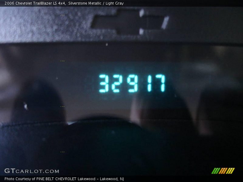 Silverstone Metallic / Light Gray 2006 Chevrolet TrailBlazer LS 4x4