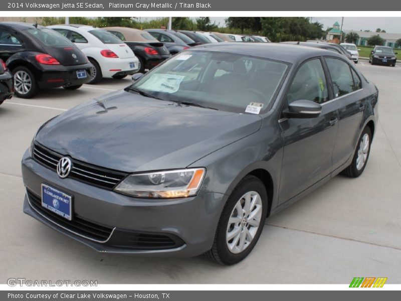 Platinum Gray Metallic / Titan Black 2014 Volkswagen Jetta SE Sedan