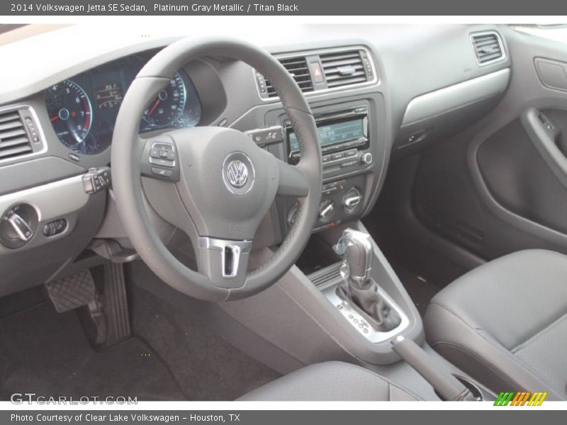 Platinum Gray Metallic / Titan Black 2014 Volkswagen Jetta SE Sedan