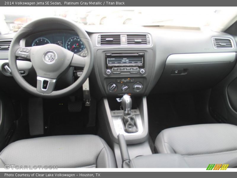 Platinum Gray Metallic / Titan Black 2014 Volkswagen Jetta SE Sedan