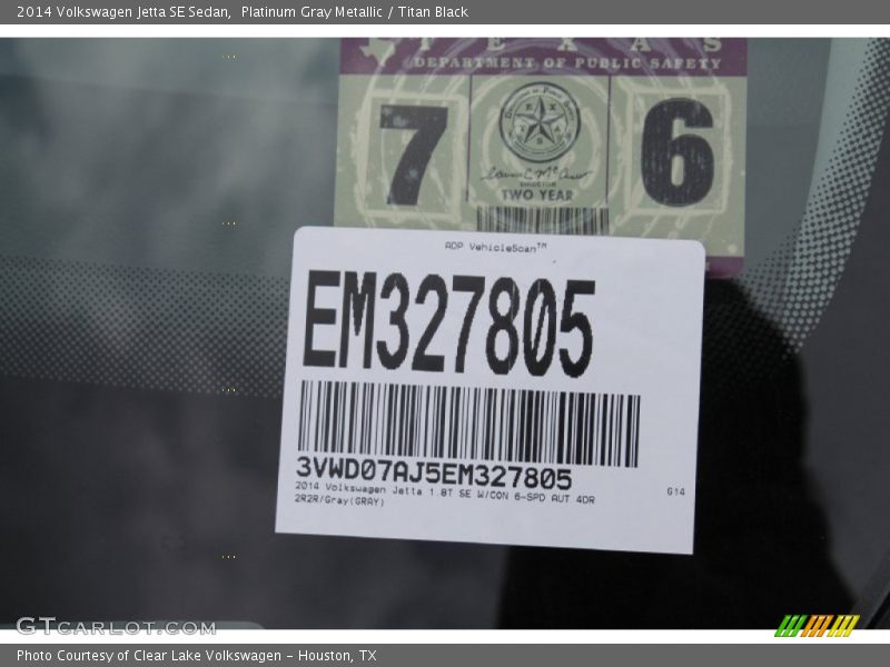 Platinum Gray Metallic / Titan Black 2014 Volkswagen Jetta SE Sedan
