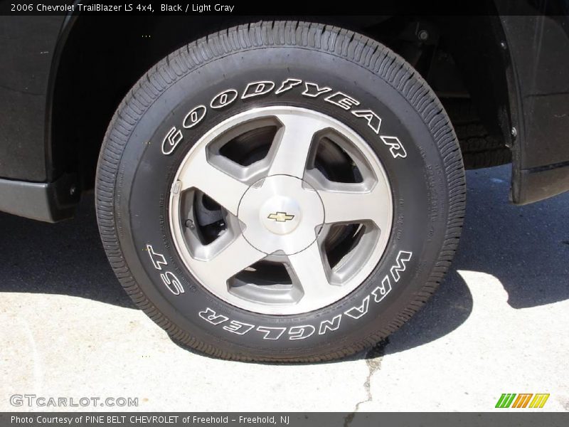 Black / Light Gray 2006 Chevrolet TrailBlazer LS 4x4