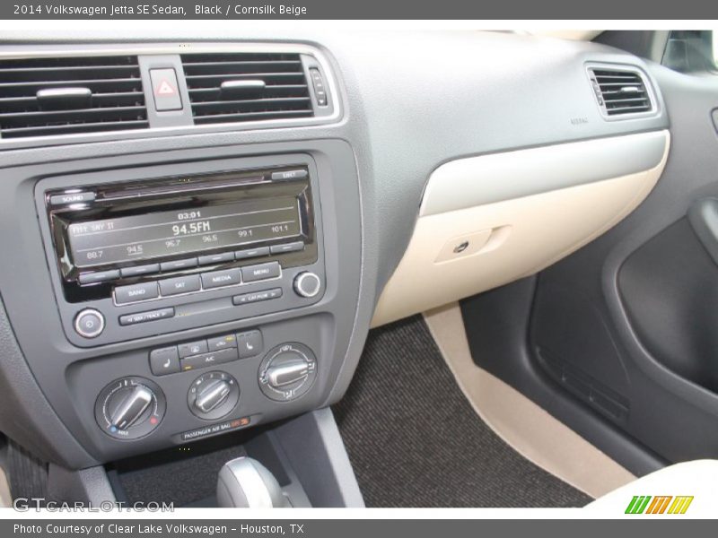 Black / Cornsilk Beige 2014 Volkswagen Jetta SE Sedan
