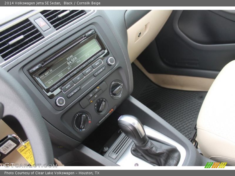 Black / Cornsilk Beige 2014 Volkswagen Jetta SE Sedan