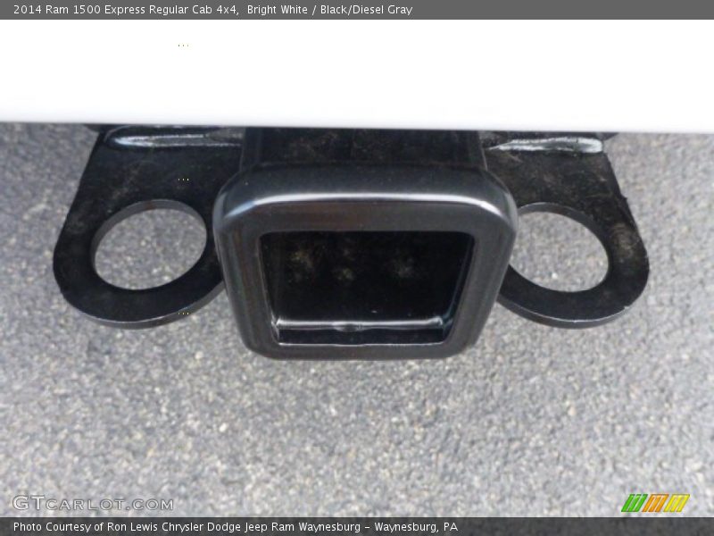 Bright White / Black/Diesel Gray 2014 Ram 1500 Express Regular Cab 4x4