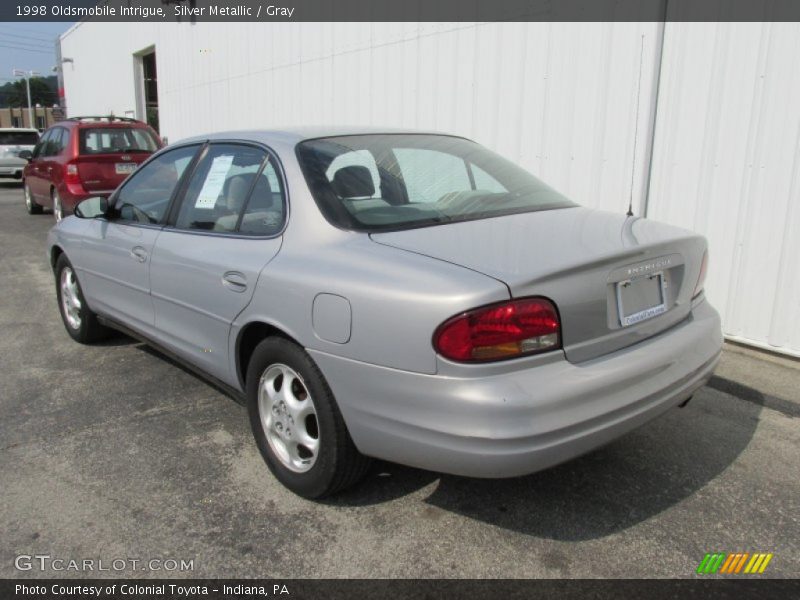 Silver Metallic / Gray 1998 Oldsmobile Intrigue
