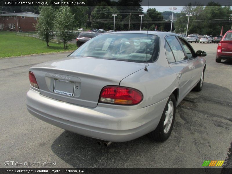 Silver Metallic / Gray 1998 Oldsmobile Intrigue