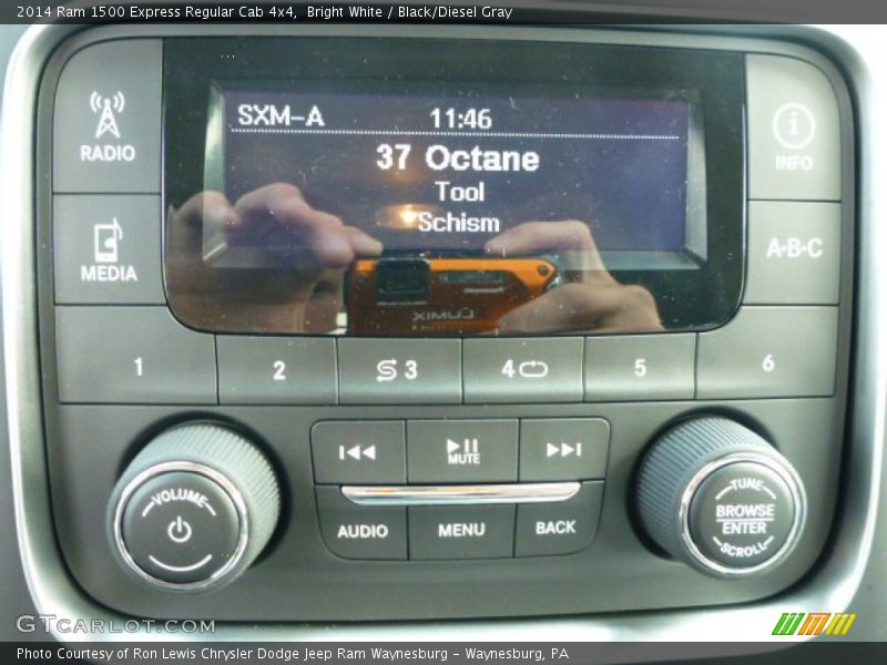 Bright White / Black/Diesel Gray 2014 Ram 1500 Express Regular Cab 4x4