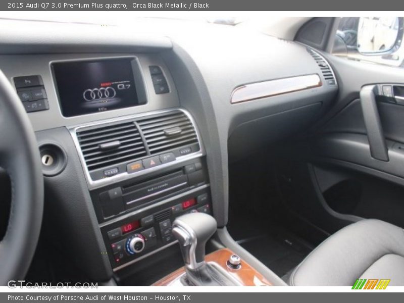 Orca Black Metallic / Black 2015 Audi Q7 3.0 Premium Plus quattro