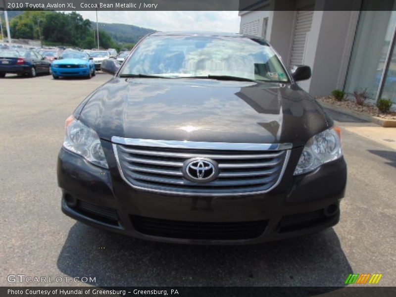 Cocoa Bean Metallic / Ivory 2010 Toyota Avalon XL