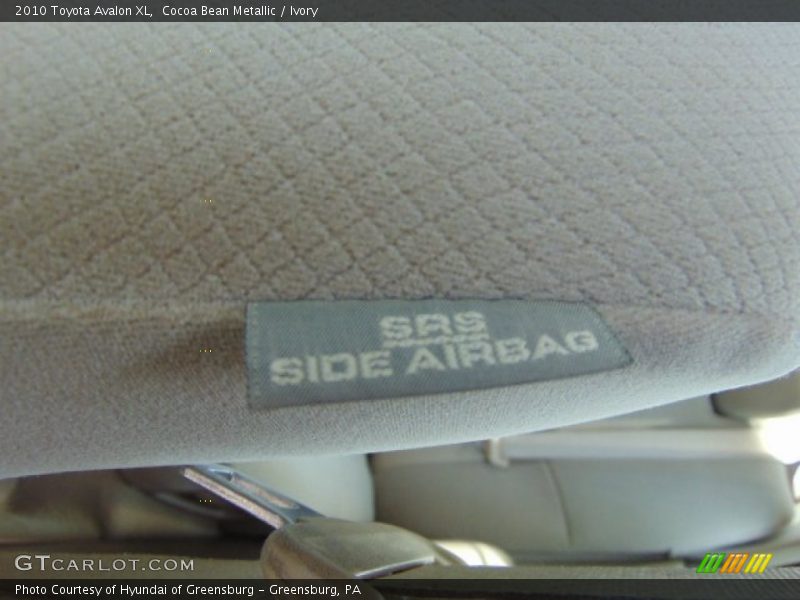 Cocoa Bean Metallic / Ivory 2010 Toyota Avalon XL