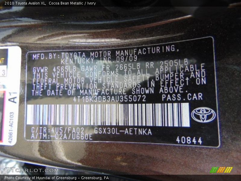 Cocoa Bean Metallic / Ivory 2010 Toyota Avalon XL