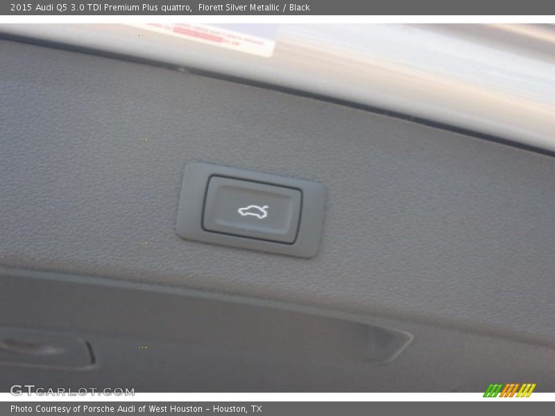 Florett Silver Metallic / Black 2015 Audi Q5 3.0 TDI Premium Plus quattro