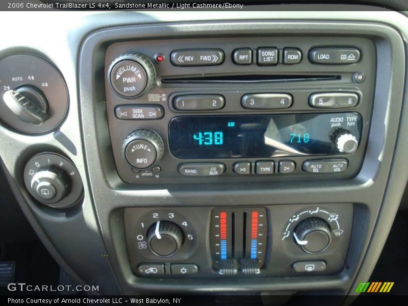 Sandstone Metallic / Light Cashmere/Ebony 2006 Chevrolet TrailBlazer LS 4x4