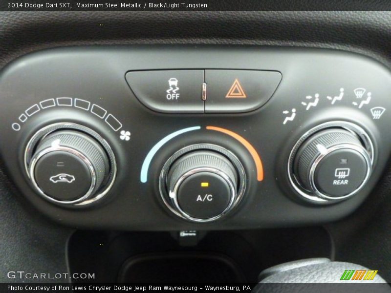 Maximum Steel Metallic / Black/Light Tungsten 2014 Dodge Dart SXT