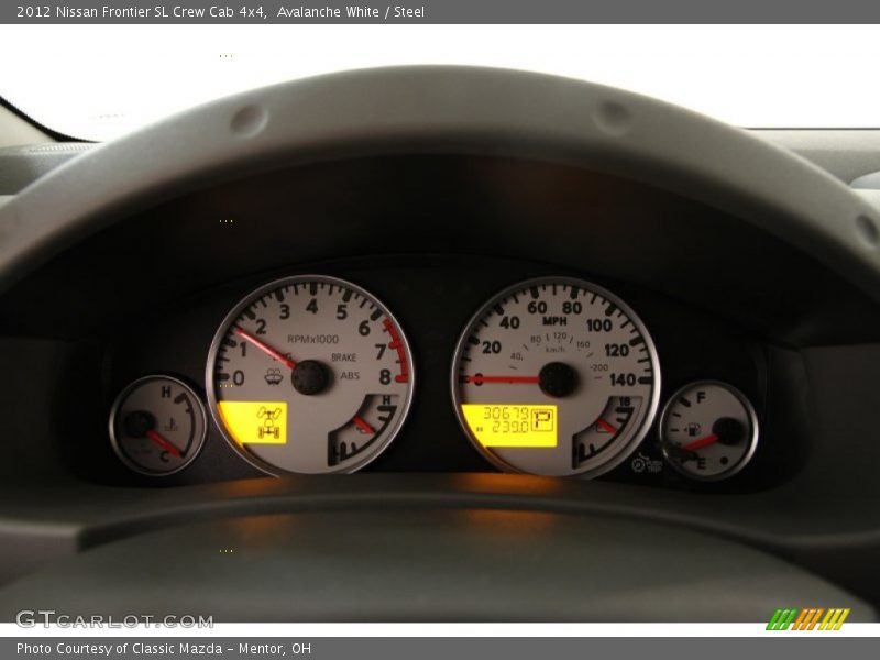 Avalanche White / Steel 2012 Nissan Frontier SL Crew Cab 4x4