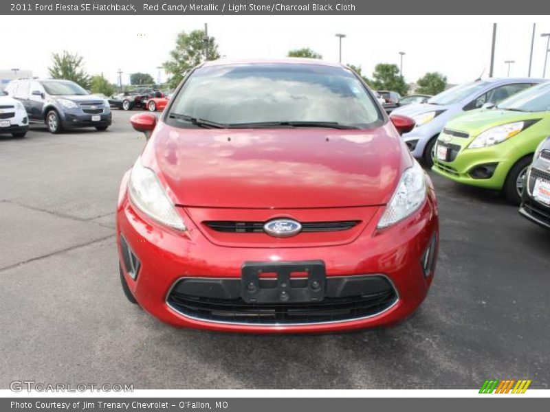 Red Candy Metallic / Light Stone/Charcoal Black Cloth 2011 Ford Fiesta SE Hatchback