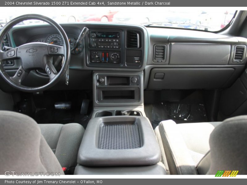 Sandstone Metallic / Dark Charcoal 2004 Chevrolet Silverado 1500 Z71 Extended Cab 4x4