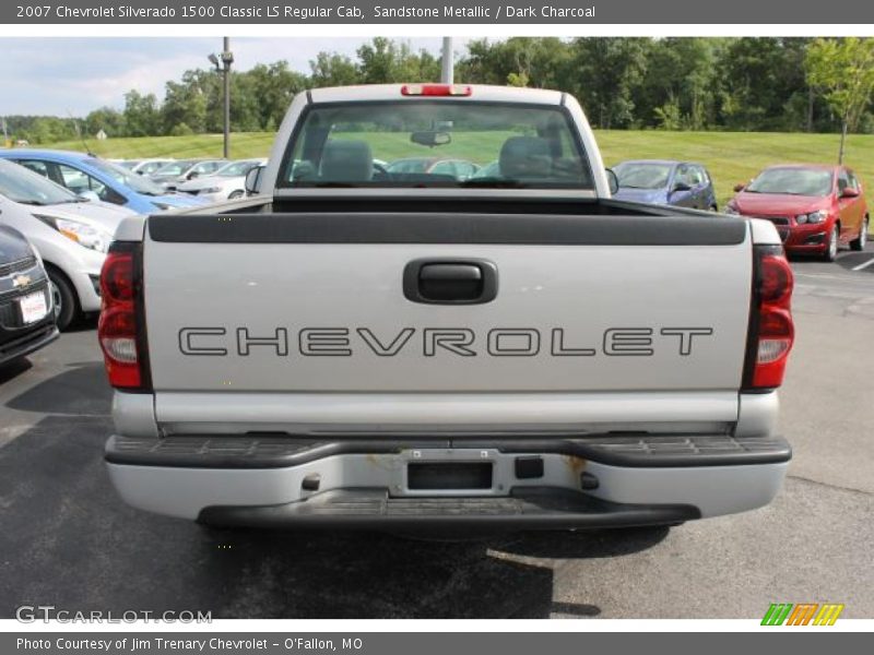 Sandstone Metallic / Dark Charcoal 2007 Chevrolet Silverado 1500 Classic LS Regular Cab