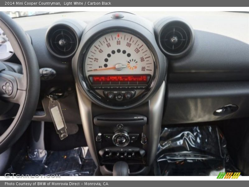 Light White / Carbon Black 2014 Mini Cooper Countryman