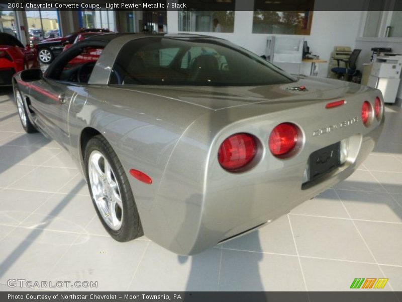 Light Pewter Metallic / Black 2001 Chevrolet Corvette Coupe