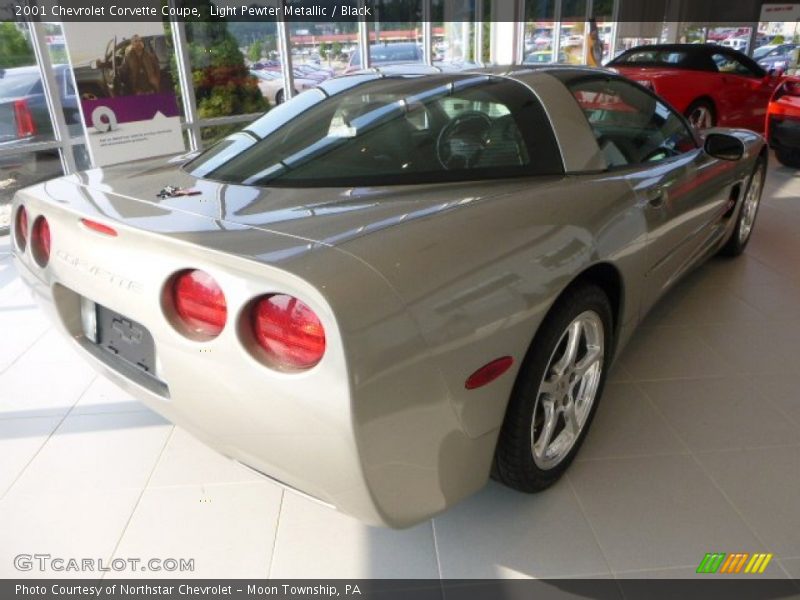Light Pewter Metallic / Black 2001 Chevrolet Corvette Coupe