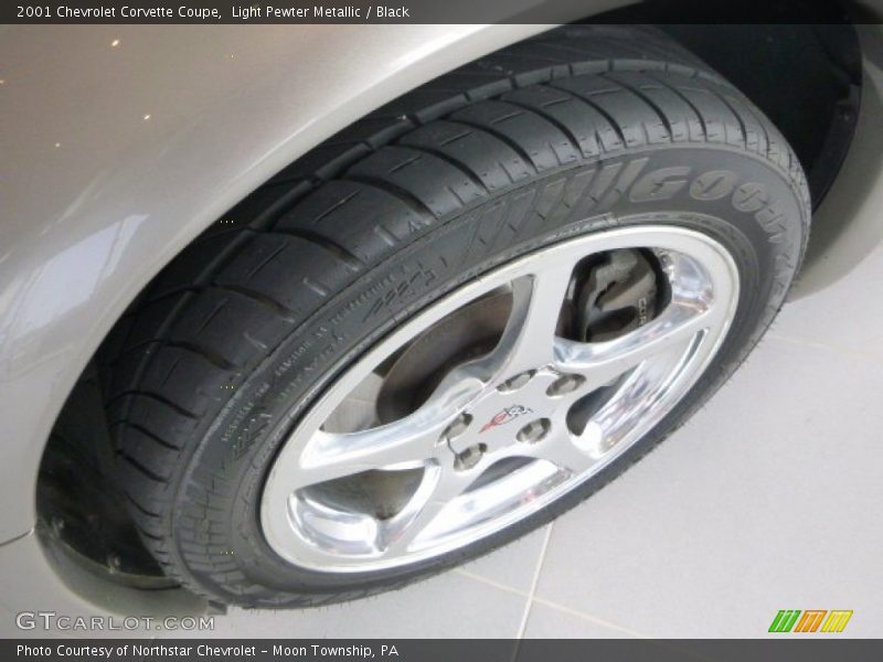 Light Pewter Metallic / Black 2001 Chevrolet Corvette Coupe