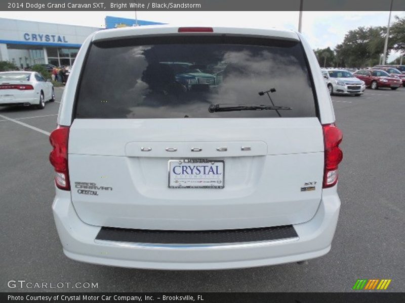 Bright White / Black/Sandstorm 2014 Dodge Grand Caravan SXT