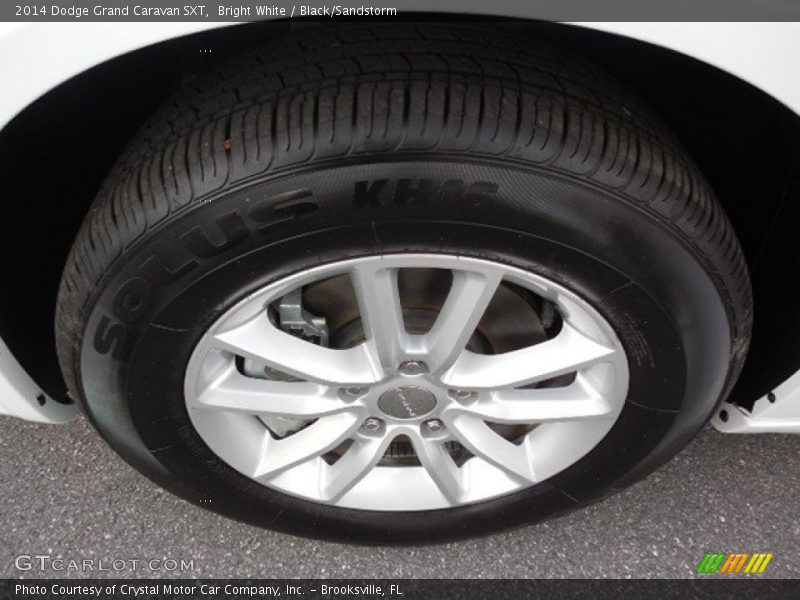 Bright White / Black/Sandstorm 2014 Dodge Grand Caravan SXT