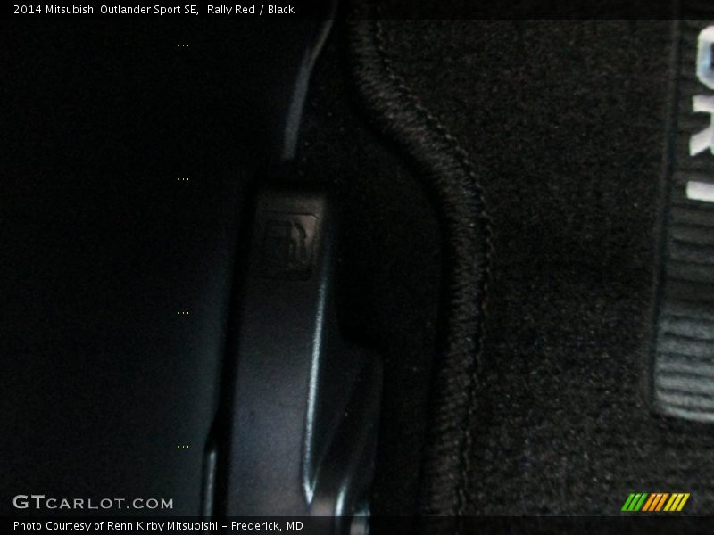 Rally Red / Black 2014 Mitsubishi Outlander Sport SE