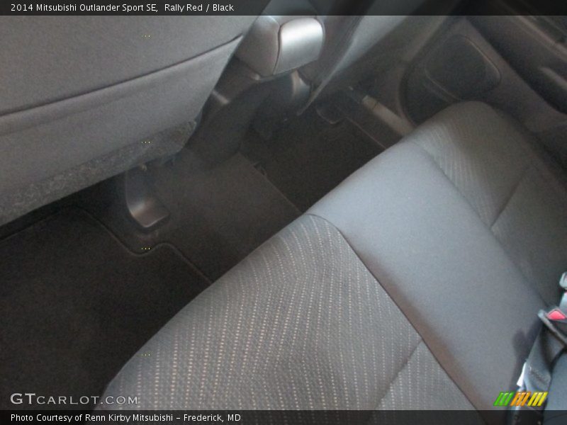 Rally Red / Black 2014 Mitsubishi Outlander Sport SE