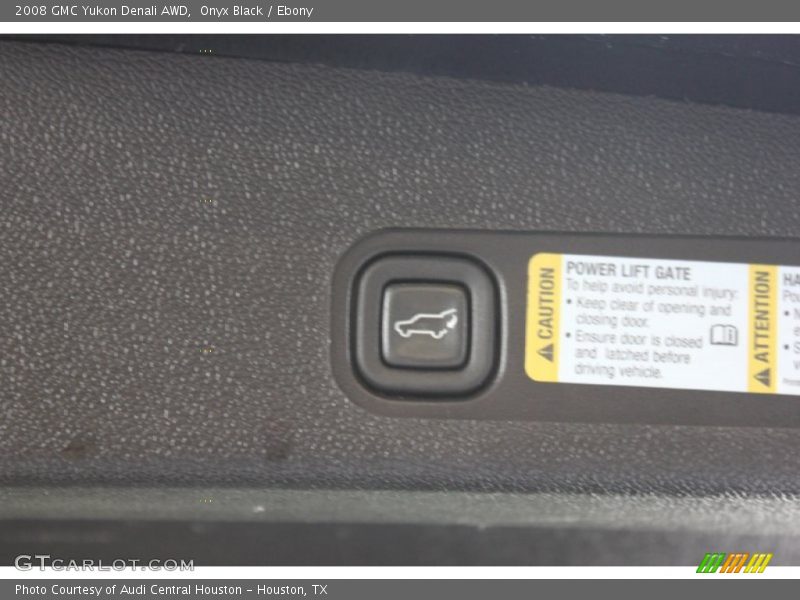 Onyx Black / Ebony 2008 GMC Yukon Denali AWD