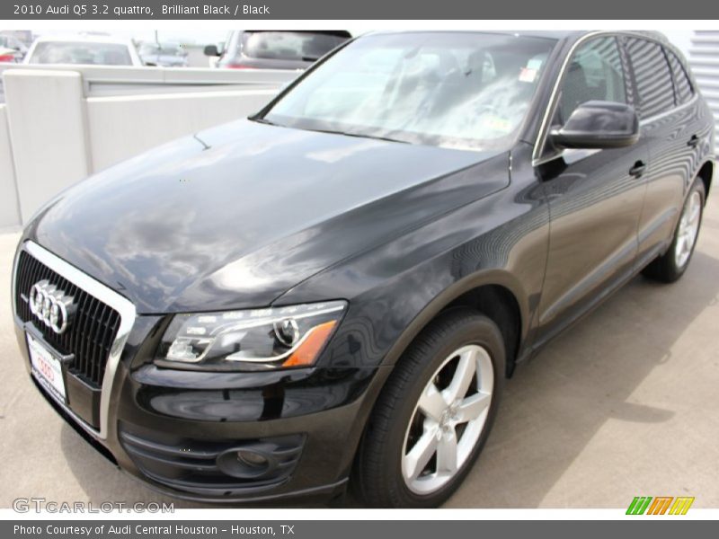 Brilliant Black / Black 2010 Audi Q5 3.2 quattro