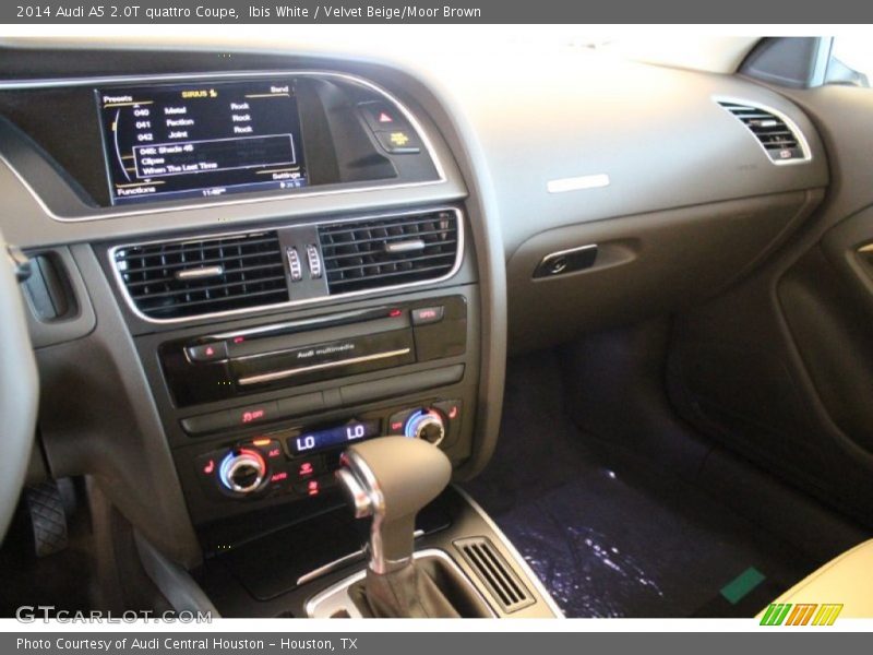 Ibis White / Velvet Beige/Moor Brown 2014 Audi A5 2.0T quattro Coupe