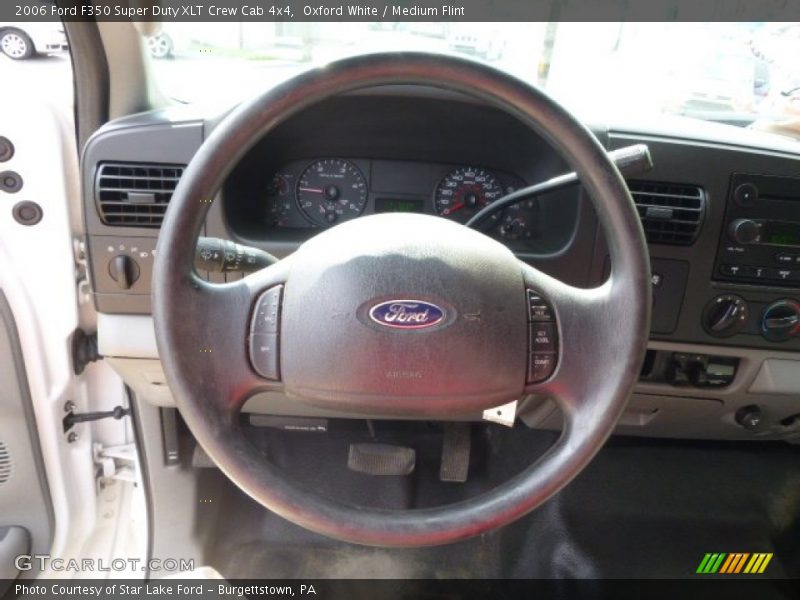 Oxford White / Medium Flint 2006 Ford F350 Super Duty XLT Crew Cab 4x4