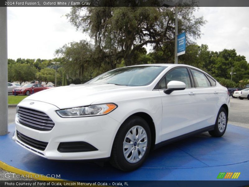 Oxford White / Earth Gray 2014 Ford Fusion S