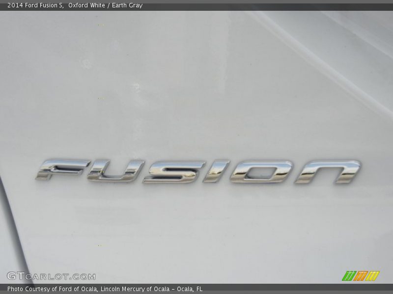 Oxford White / Earth Gray 2014 Ford Fusion S