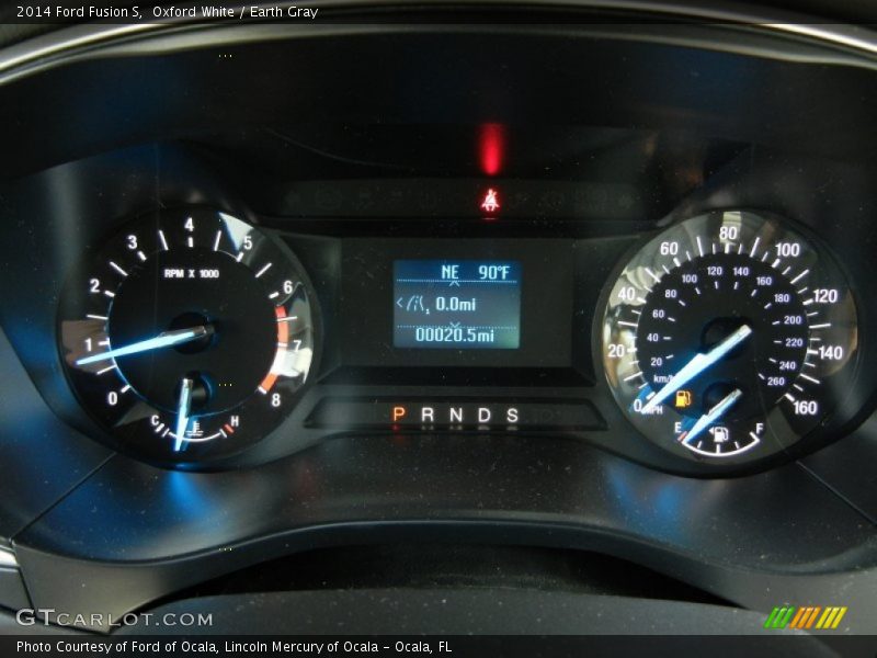Oxford White / Earth Gray 2014 Ford Fusion S