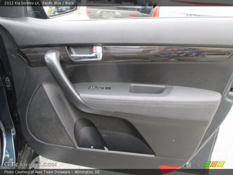 Pacific Blue / Black 2012 Kia Sorento LX