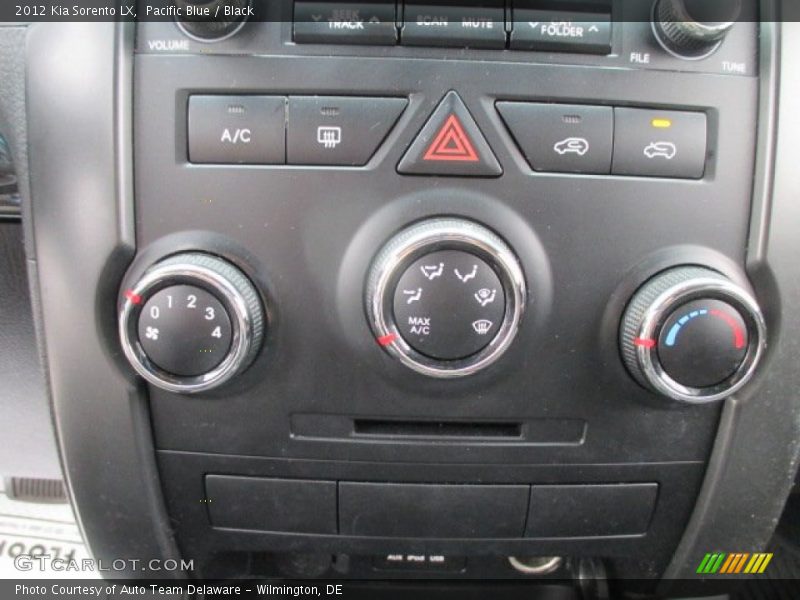 Pacific Blue / Black 2012 Kia Sorento LX