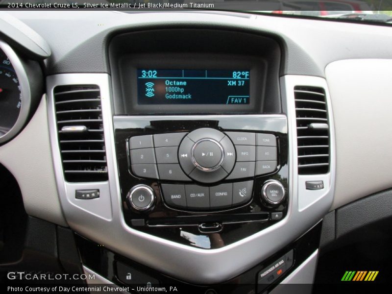 Silver Ice Metallic / Jet Black/Medium Titanium 2014 Chevrolet Cruze LS